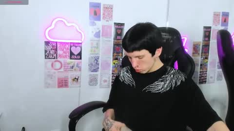 Snapshot of cutiekai_ chatting on April 7, 8:31 pm cutiekai_ online show from April 7, 8:31 pm