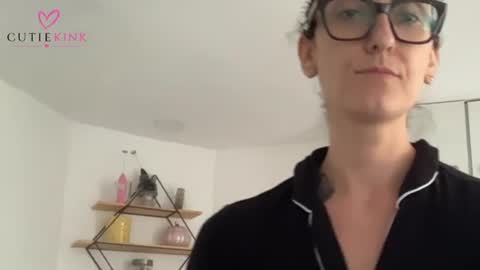 Snapshot of cutiekink69 chatting on August 1, 1:10 pm CUTIE KINKS OFFICIAL CHATROOM AND LIVE STREAM online show from August 1, 1:10 pm