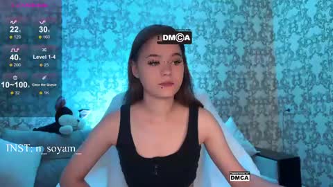 Snapshot of cutiekitty_cb chatting on June 20, 7:33 am cutiekitty_cb online show from June 20, 7:33 am