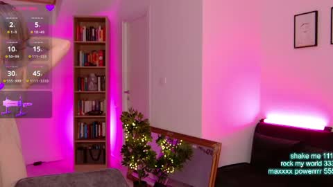 cutiepie69__ online show from June 28, 7:20 pm