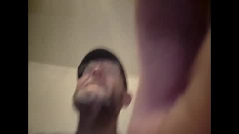 cuyversivan012 online show from April 6, 12:19 am