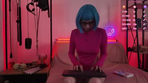 Snapshot of cyberxgoddess_ chatting on May 11, 5:57 am Lily Goddess online show from May 11, 5:57 am