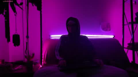 Snapshot of cyberxgoddess_ chatting on May 24, 9:09 pm Lily Goddess online show from May 24, 9:09 pm