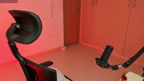 cyborgmuse online show from October 25, 6:43 am