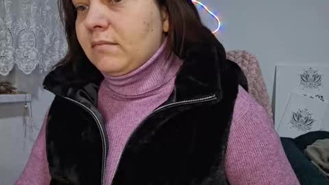 Cyndee Winter online show from February 2, 6:06 pm