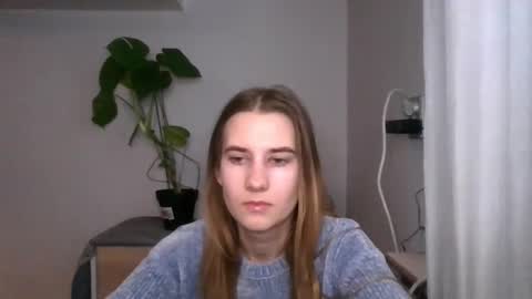 CyntiaNatural online show from December 19, 8:45 am