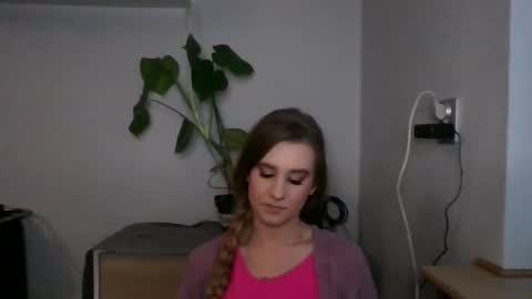 CyntiaNatural online show from January 7, 8:24 am