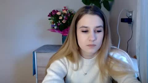 CyntiaNatural online show from February 18, 3:43 pm