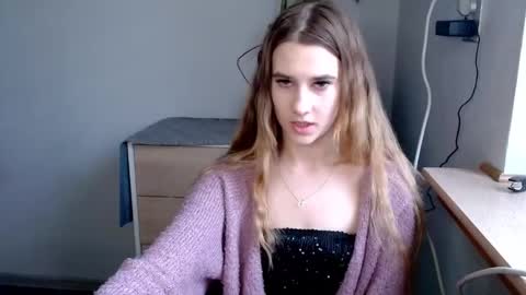 CyntiaNatural online show from February 25, 8:03 am