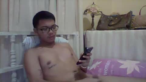 Snapshot of cyrenzortegal chatting on April 8, 8:31 pm cyrenzortegal online show from April 8, 8:31 pm