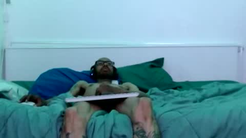 SkinnyTattedGuy online show from June 15, 11:56 am