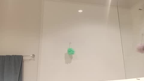 Snapshot of d1988 chatting on October 13, 8:58 am D online show from October 13, 8:58 am