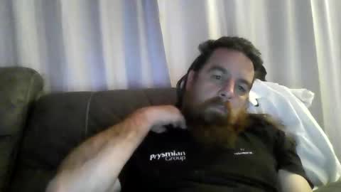 Snapshot of d1988 chatting on November 5, 9:20 am D online show from November 5, 9:20 am