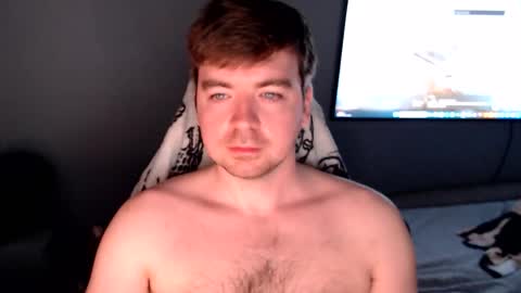 d_surman1994 online show from June 5, 11:32 pm
