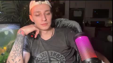 Snapshot of da_danya chatting on February 7, 5:00 am da_danya online show from February 7, 5:00 am