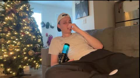 Snapshot of da_danya chatting on February 16, 9:22 pm da_danya online show from February 16, 9:22 pm