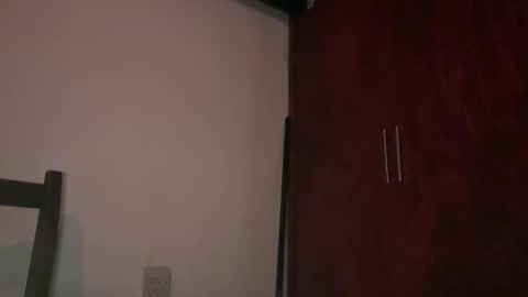 Snapshot of dabeibe chatting on June 4, 8:37 pm Jewbb online show from June 4, 8:37 pm
