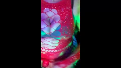 Snapshot of daddett chatting on February 4, 6:30 am Daddett iS Wett online show from February 4, 6:30 am