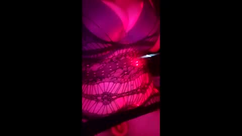 Snapshot of daddett chatting on February 18, 5:47 am Daddett iS Wett online show from February 18, 5:47 am