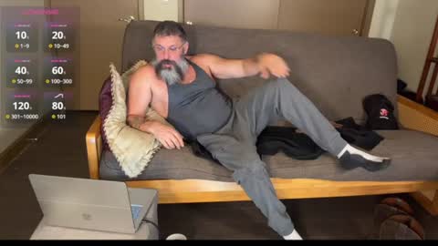 Daddy Dawg Driller online show from June 18, 1:15 pm