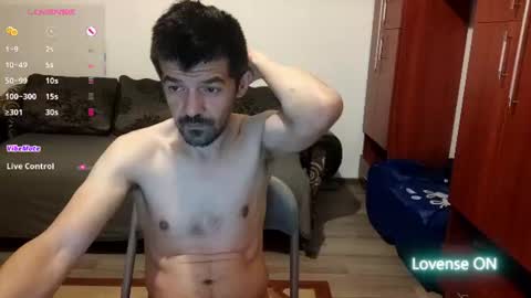 daddynextdoor86 online show from June 18, 11:31 pm