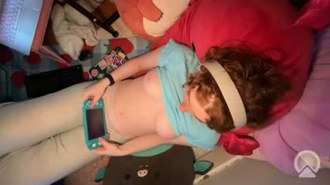 Saoirse online show from June 10, 3:29 am