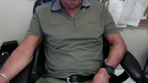 Snapshot of dadooronron69 chatting on June 25, 4:55 pm dadooronron69 online show from June 25, 4:55 pm
