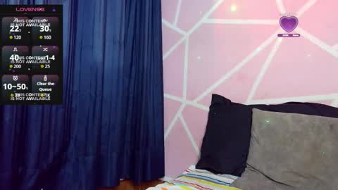 Snapshot of dafna_and_kris chatting on March 19, 12:03 am dafna and kris online show from March 19, 12:03 am