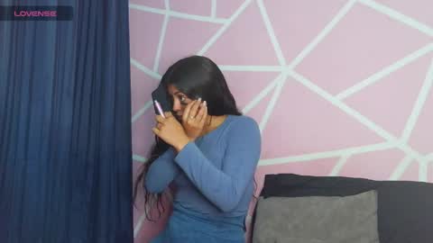 Snapshot of dafna_and_kris chatting on March 27, 12:49 am dafna and kris online show from March 27, 12:49 am