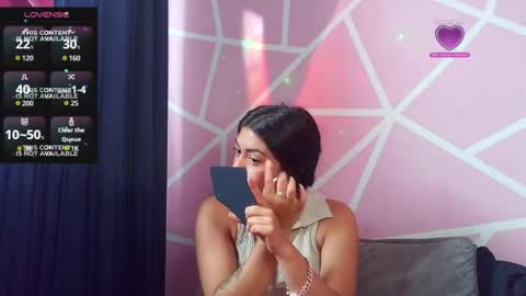 Snapshot of dafna_and_kris chatting on March 29, 10:10 pm dafna and kris online show from March 29, 10:10 pm