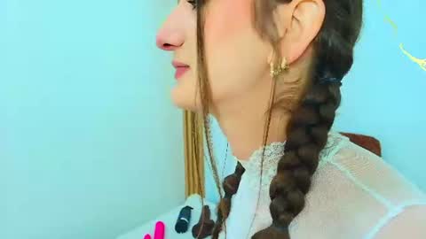 Snapshot of dafne_castro6478 chatting on June 10, 7:46 pm Dafne Castro online show from June 10, 7:46 pm