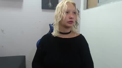 Dafne online show from April 21, 12:55 pm