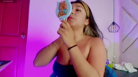 Dahiana  online show from April 21, 12:33 pm