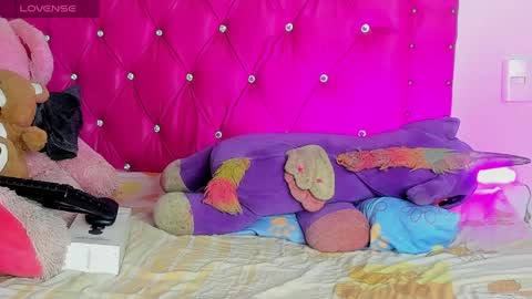    online show from April 11, 12:59 am