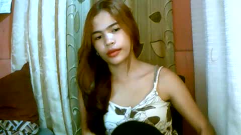 Snapshot of dahlia_123 chatting on January 6, 12:46 pm Im Dahlia online show from January 6, 12:46 pm