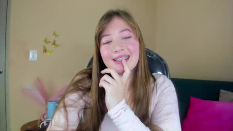 Dahlia online show from March 4, 7:03 am