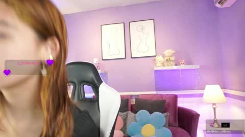 Dahlia Grey online show from April 22, 11:34 am
