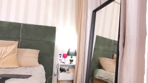 Dahlia Rose online show from October 30, 2:02 am