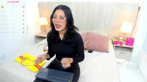Daila Beltran online show from June 26, 7:40 pm