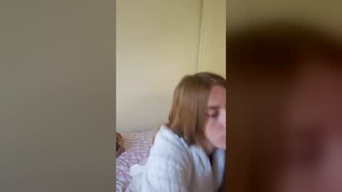 Daisy online show from July 10, 12:26 am