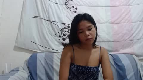 Snapshot of daisymuffinx chatting on December 4, 2:32 am Daisy online show from December 4, 2:32 am