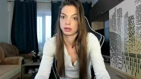 Beatrice online show from December 15, 10:52 am