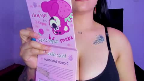 dakostelee1_ online show from May 20, 9:21 pm