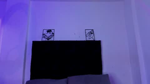 dakostelee1_ online show from July 16, 11:00 pm