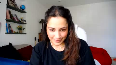 IG  dakotasofiaa online show from June 15, 6:54 pm
