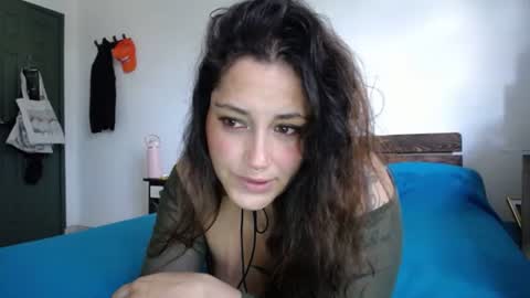 IG  dakotasofiaa online show from June 23, 10:19 pm