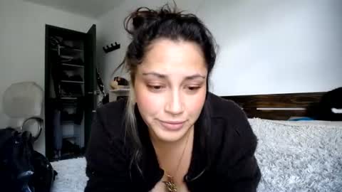 IG  dakotasofiaa online show from July 16, 10:27 pm