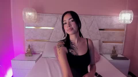 dakotabrowns_ online show from May 21, 10:44 am