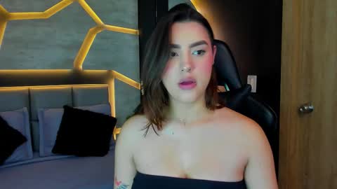 Dakota  online show from February 2, 4:38 pm