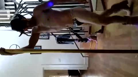 dalewillo85 online show from April 19, 4:56 am